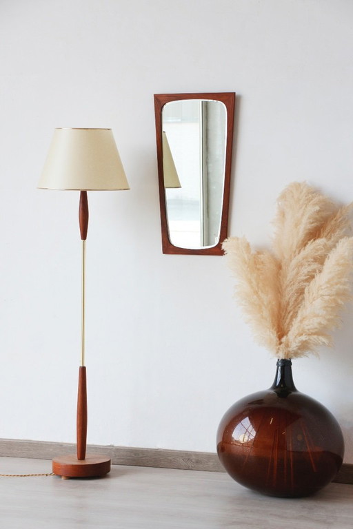 Vintage Teak Floor Lamp from the 1960s | Design & Restoration