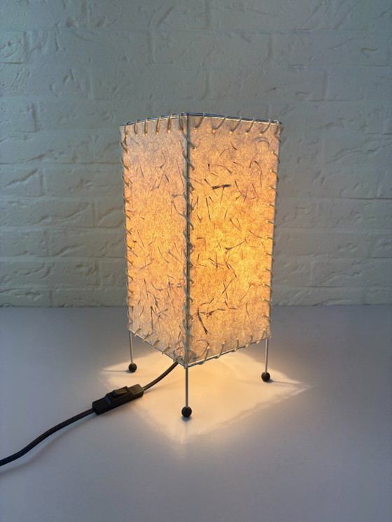 Image 1 of Lampe de table en papier Japandi par Tarogo – 1980