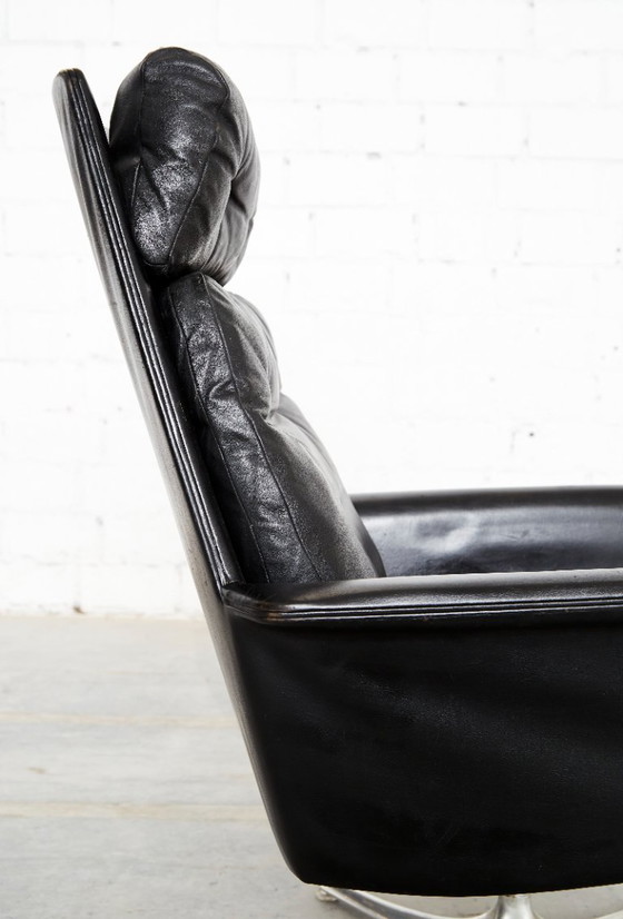 Poltrona e poggiapiedi vintage Sedia Club di Horst Bruning per COR – Poltrone, Leather (photo 6 of 19)