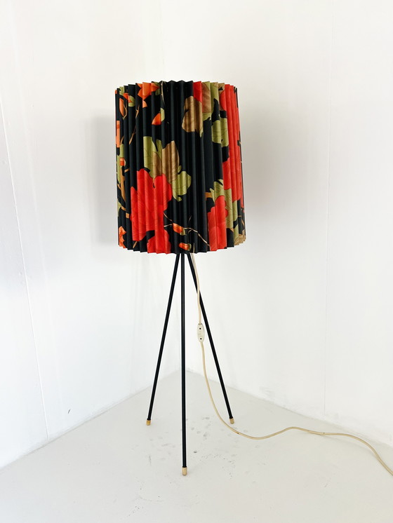 Image 1 of Lampadaire tripode vintage 1960