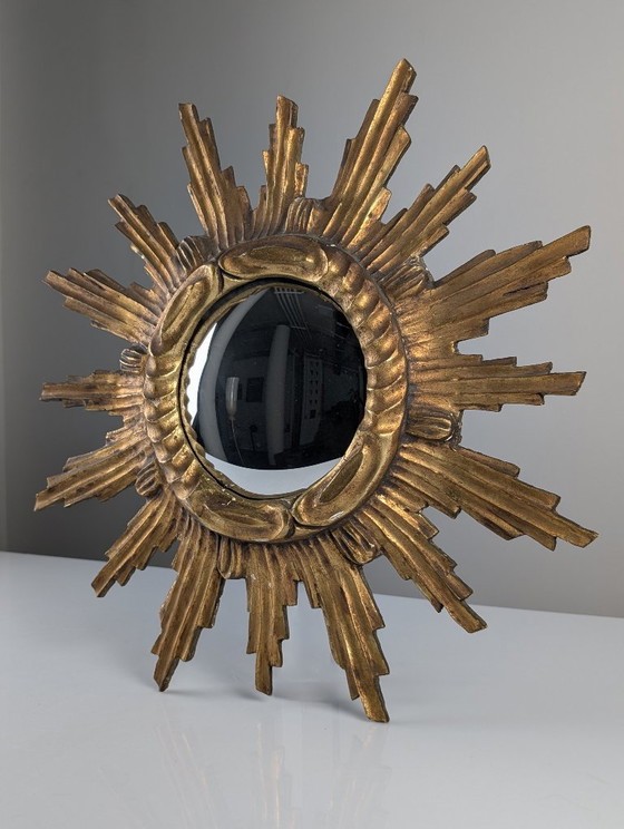 Carved Giltwood Sunburst Convex Wall Mirror, 1950s – Glass, Gold (photo 2 of 8)