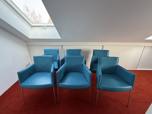 Esszimmerstühle der Marke Tiba