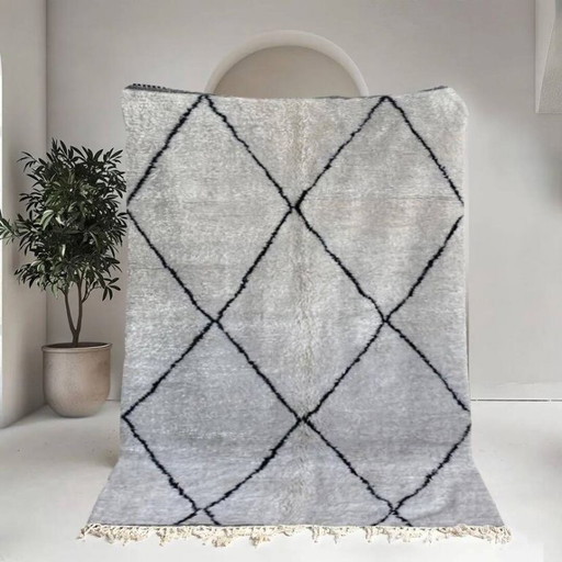 Tapis artisanal marocain blanche décoré 250cmx150cm 
