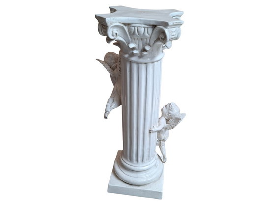 Image 1 of Elegante Säule mit Keramikengeln – Neobarockstil (1980er Jahre)