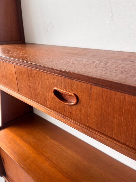 Image 1 of Librería modular escandinava «Panto», Noruega, década de 1960, teca de mediados de siglo.