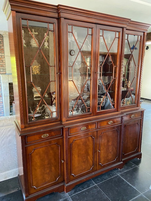 Vitrine aus Mahagoni im englischen Regency-Stil