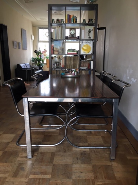 Image 1 of Sedia MR10 di Ludwig Mies van der Rohe con tubi in acciaio cromato e seduta e schienale in pelle nera – set da 2