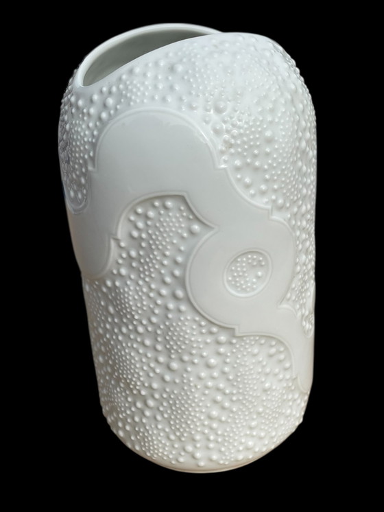 Image 1 of AK Kaiser #368 porcelain op art vase rare shape h= 20cm W-Germany vintage 1960s