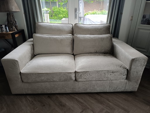 Generous 2-seater Erik Kuster style in crocodile fabric, color champagne