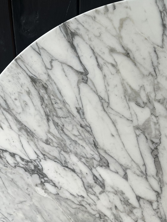 Image 1 of Eero Saarinen  Table Tulip Édition Knoll International