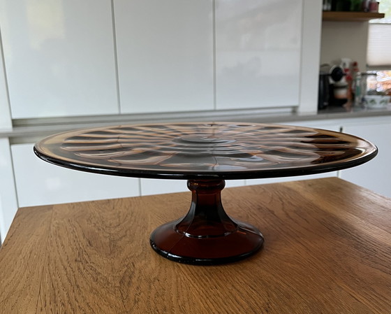 Image 1 of Art Deco amberkleurig taartplateau