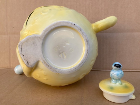 Image 1 of Collector's item tea/coffee pot - 1950s vintage - A true rarity for Christmas