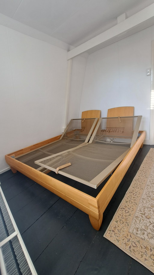 Auping bedombouw massief hout en 2x 90x200 verstelbare bedbodems 