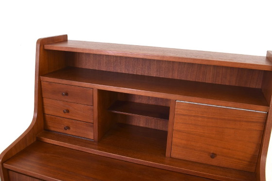 Mid-Century dänischer Teakholz Schreibtisch, 1960er Jahre., Braun, Mid Century Modern (Foto 13 von 15)
