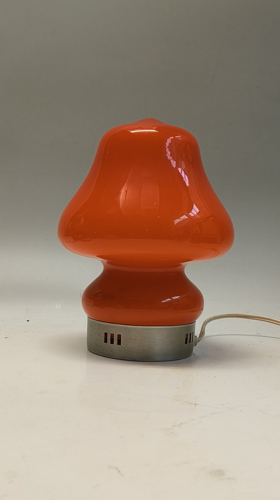 Image 1 of Lampe de table vintage en verre orange de style Murano, évoquant l'ère spatiale