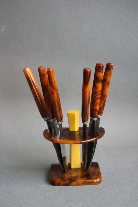 Image 1 of Juego de 6 cuchillos Art Déco para fruta, de baquelita y acero inoxidable con soporte.