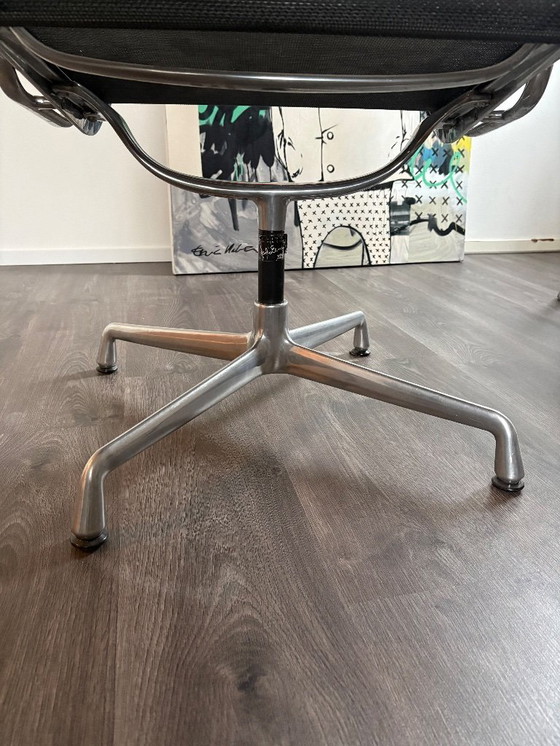 Image 1 of 8x Vitra EA 108 zwart netweave