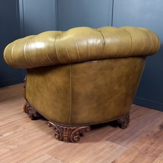 Image 1 of Poltrona club Chesterfield in stile barocco