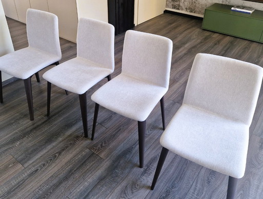 4 chaises mod Doris Giellesse