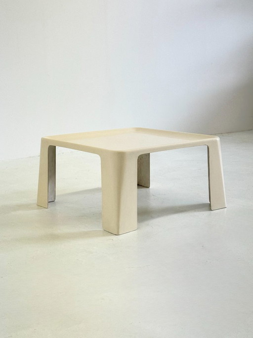 Amanta Couchtisch weiß von Mario Bellini für C&B Italia