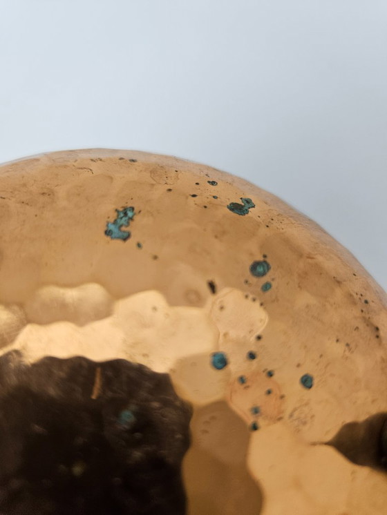 Image 1 of Gepatineerde vintage gehamerde messing cachepot | Bloempot | Plantenbak | Plantenhouder | Jardiniere