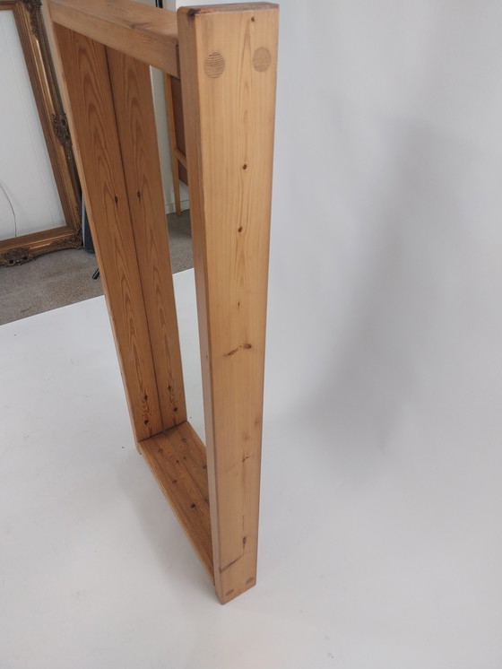 Image 1 of 1 x grand miroir suédois en pin des années 1970