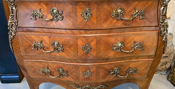 Image 1 of Bombé commode in Lodewijk XV-stijl – inlegwerk van palissanderhout