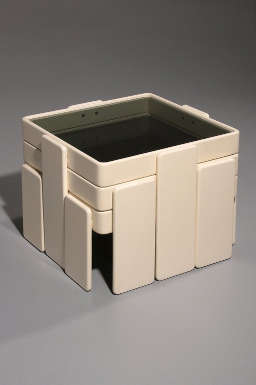 Stapeltische von Gianfranco Frattini für Cassina – Original cremeweißer Lack