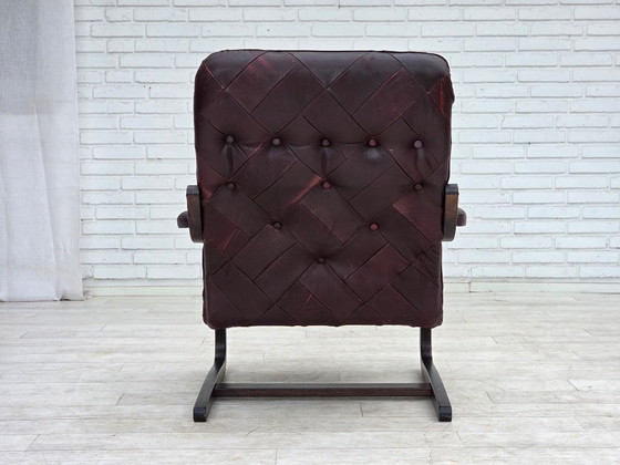 Image 1 of Jaren 70, Scandinavische fauteuil, bruin meubelleer, gebogen hout.