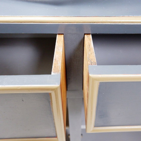 Image 1 of Mobile vintage a due pezzi laccato grigio - disponibile in coppia (B)