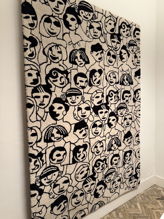 Image 1 of Vloerkleed faces van Kare design