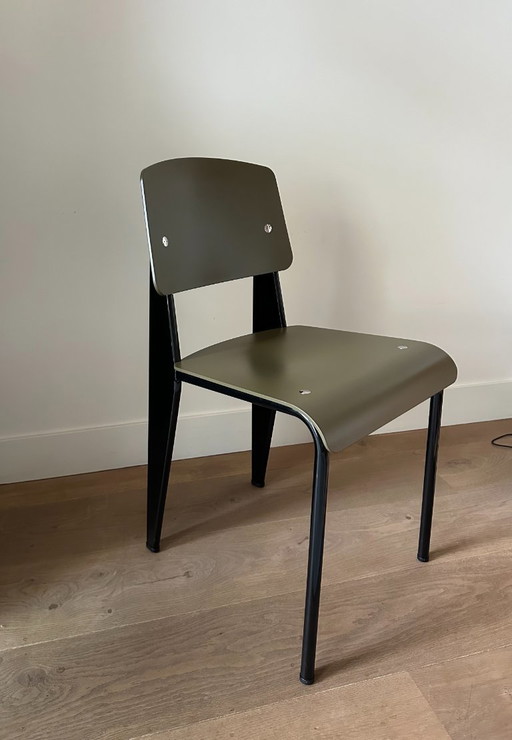 6x Sillas Vitra Standard SP Jean Prouvé Verde oliva / Negro