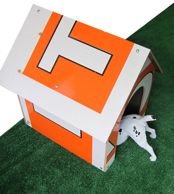 Image 1 of Billdoghouse Recycled Dog Kennel