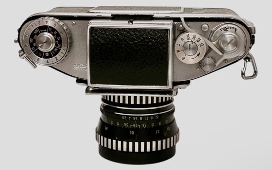 Image 1 of Exakta Varex IIb – Vintage 35mm SLR with Enna Lithagon 35mm f/2.8 lens