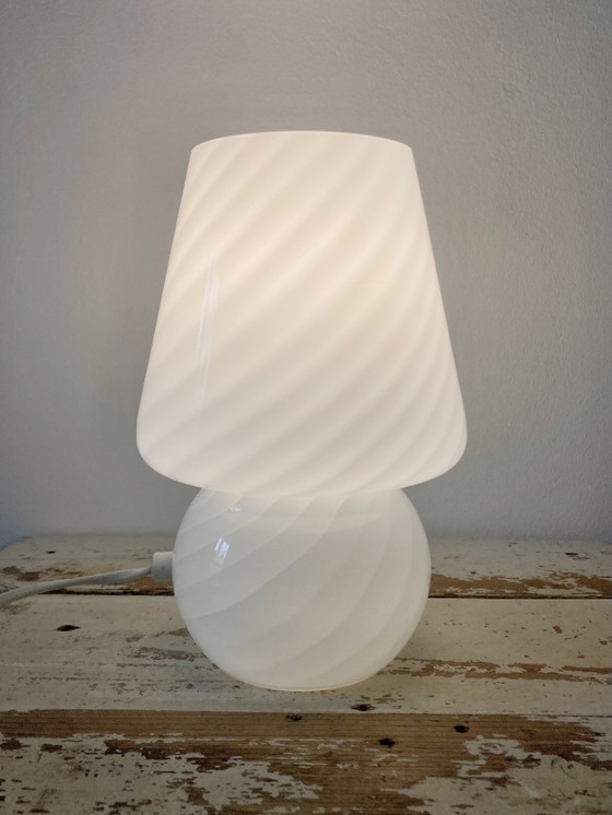 Lampada da tavolo Vintage Swirl Murano Fungo, anni '70 – Lampade da tavolo (photo 4 of 6)