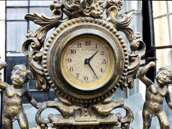 Image 1 of Elegant shelf clock in baroque/rococo style