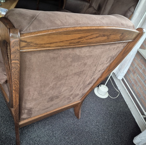 Image 1 of Klassieke stoffen oorfauteuil in goede staat.