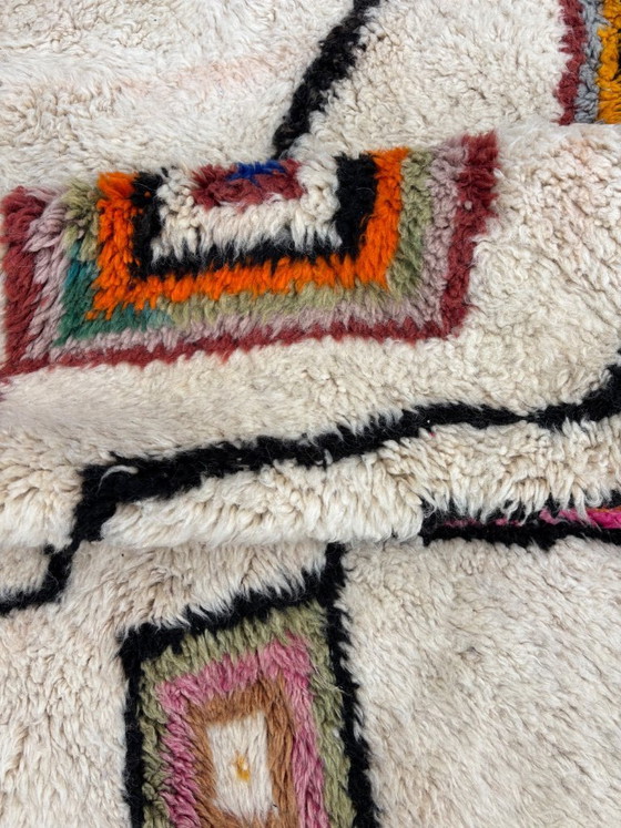 Image 1 of Large Moroccan Beni M’rirt Rug 250 x 330 cm – Luxury Handmade Wool Berber Carpet, Cream Geometric Tribal Design
