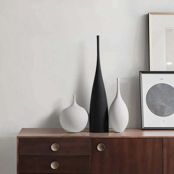 3 ceramic vases – Marble, Modern (photo 3 of 4)