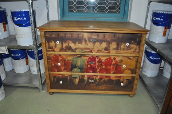 Pine Chest of Drawers with Vespa Photo – Italian Design (photo 2 of 5)