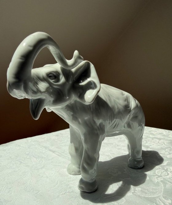 Royal Dux Elephant Figurine White Porcelain Vintage Czech Design – Decorative Objects (photo 9 of 9)