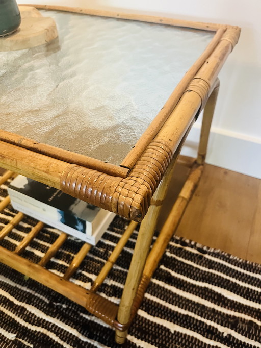 Table d'appoint en rotin vintage