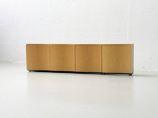 Mueble bajo ondulado de Punt Mobles, Valencia, años 90