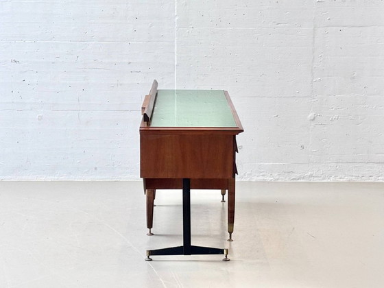 Image 1 of Eccezionale credenza italiana di metà secolo con specchio, anni '60