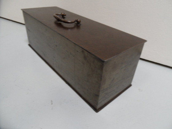 Image 1 of Vintage metalen geld kist