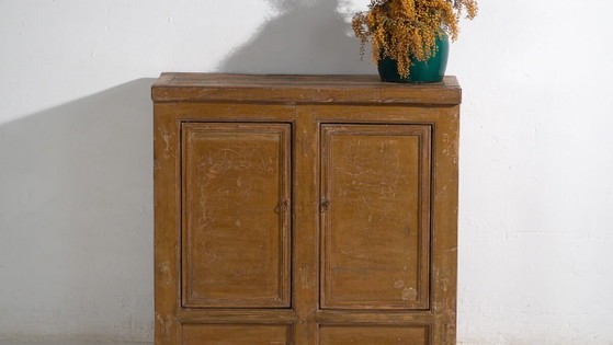 Mobile antico con patina ocra (c.1900) #11 – Armadi contenitori (photo 3 of 9)