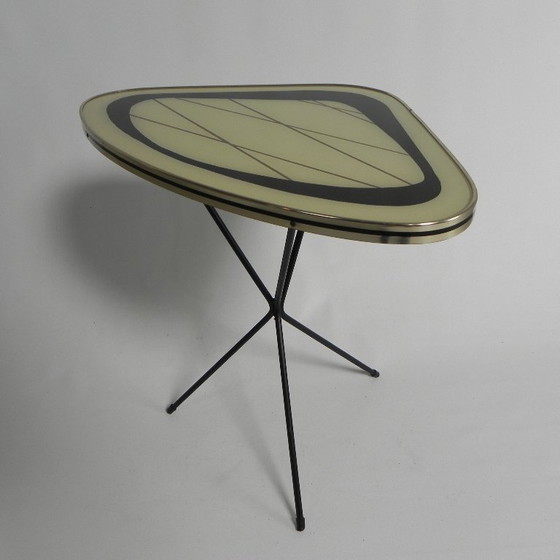 Image 1 of Table d'appoint Erdal à 3 pieds, années 1950