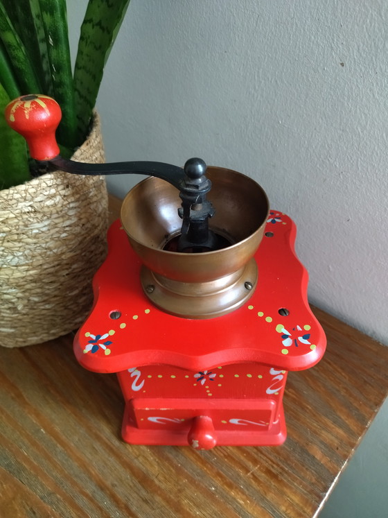 Image 1 of Retro coffee grinder
