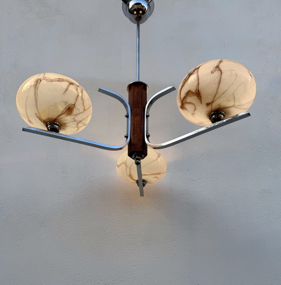 Image 1 of Lampadario Art Déco in cromo e vetro opalino marmorizzato