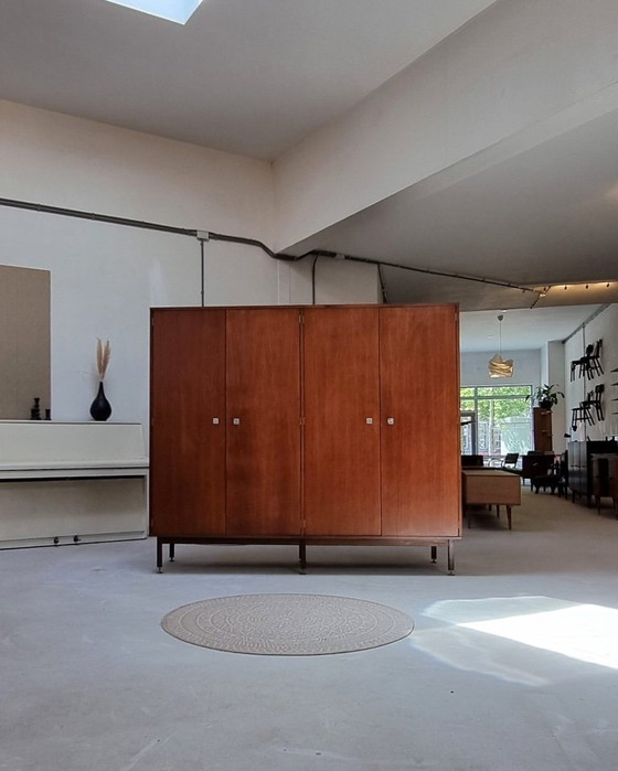 Image 1 of Mid Century kledingkast